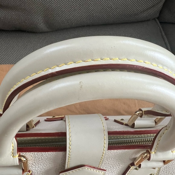 Authentic LOUIS VUITTON White Suhali Leather L'Epanoui PM Top Handle Bag - Picture 13 of 15